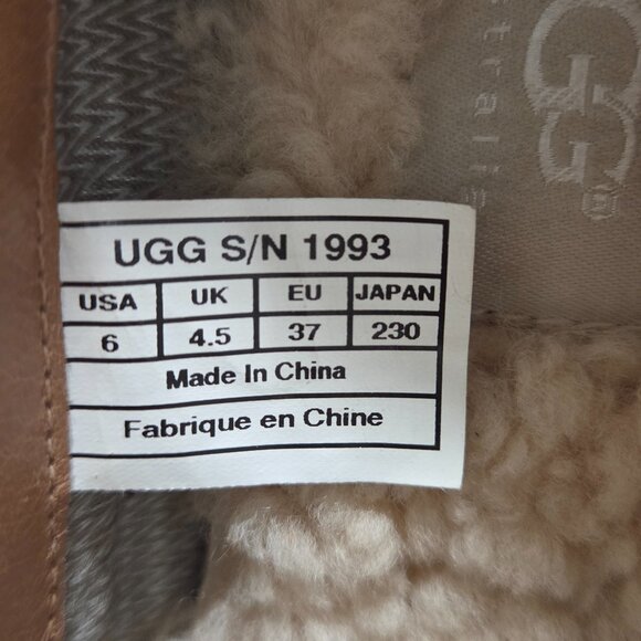 Ugg Duck Shoes Women's Size 6 Leather/Patent Leather Ashdale Tan Off White - Picture 6 of 12